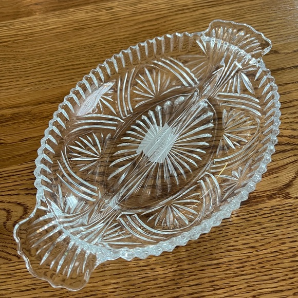 Mikasa Royal Suite Divided Hostess Server - Picture 2 of 4